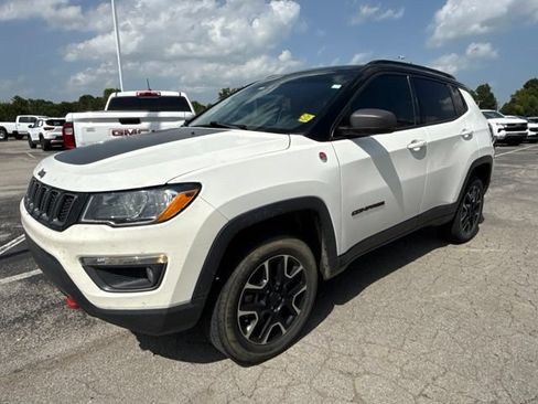 Used 2021 Jeep Compass Trailhawk w/ Sun and Sound Group AWD/4WD image 5