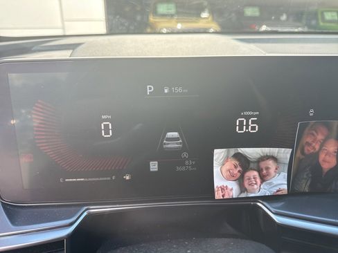 Used 2024 Kia Sorento S image 8