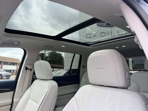 Used 2026 Buick Enclave Avenir w/ Super Cruise Package AWD/4WD image 65