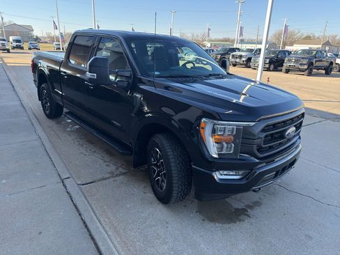 Used 2022 Ford F150 XLT w/ Equipment Group 302A High image 4