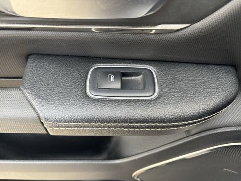 Used 2020 RAM 1500 Sport w/ Leather & Sound Group image 27