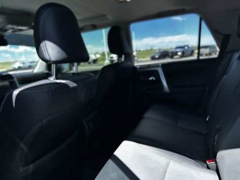 Used 2022 Toyota 4Runner SR5 Premium w/ Moonroof Package AWD/4WD image 10