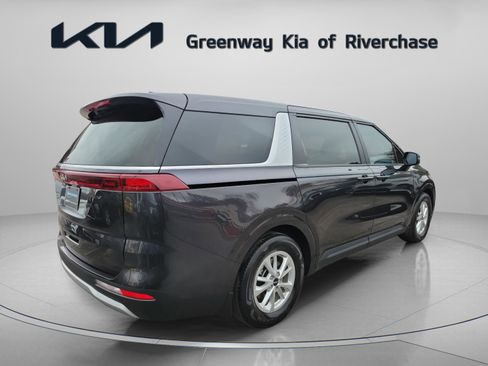 Certified 2024 Kia Carnival LX image 6
