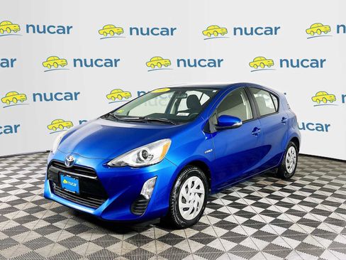 Used 2016 Toyota Prius C Two image 3