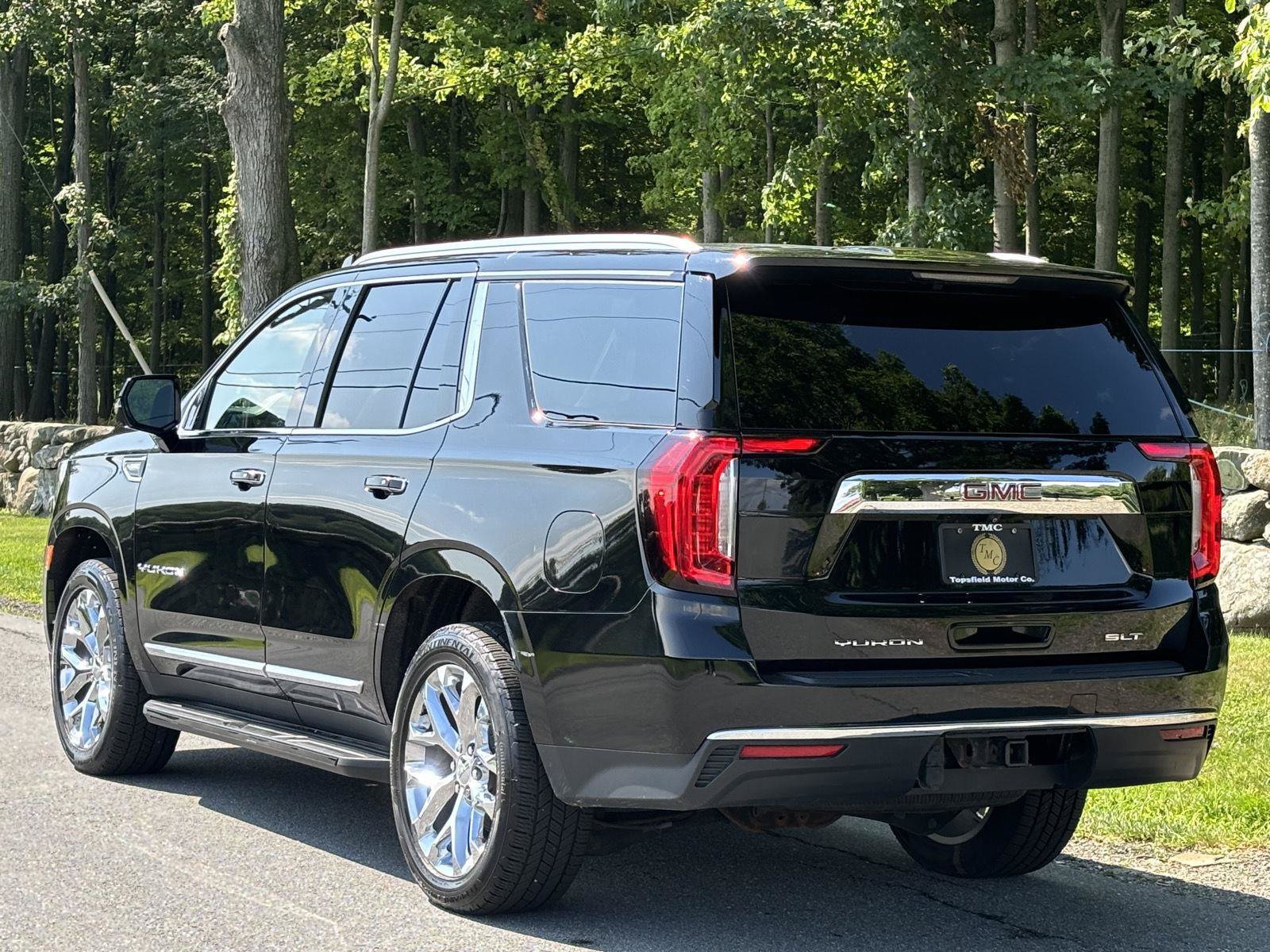 Used 2021 GMC Yukon SLT w/ SLT Luxury Plus Package AWD/4WD image 15