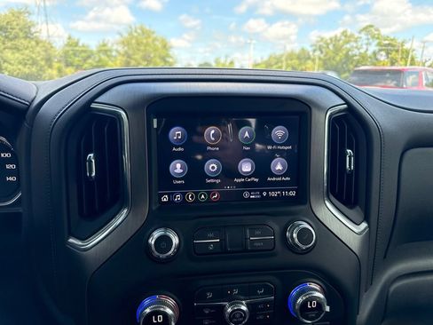Used 2022 GMC Sierra 3500 Denali AWD/4WD image 17
