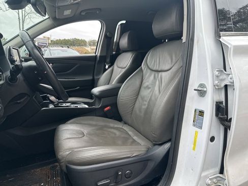 Used 2020 Hyundai Santa Fe SEL w/ Convenience Package image 6