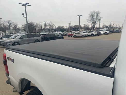 Used 2024 Ford F250 Lariat image 5