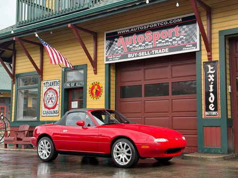 Used 1990 MAZDA MX-5 Miata RWD image 3