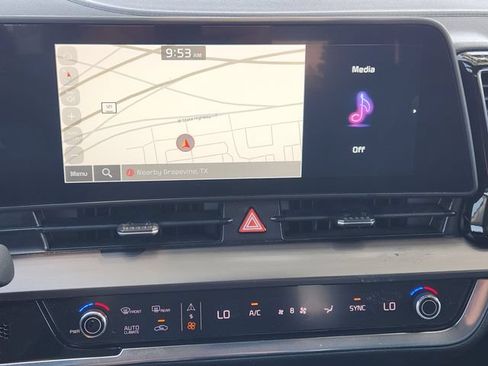 Used 2023 Kia Sportage EX FWD image 17