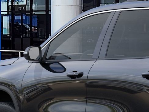 New 2026 Chevrolet Traverse LT image 12