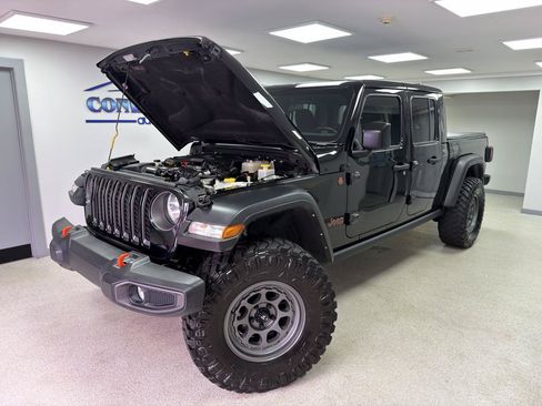 Used 2021 Jeep Gladiator Mojave AWD/4WD image 35