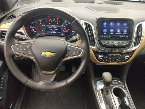 Used 2022 Chevrolet Equinox Premier FWD image 22
