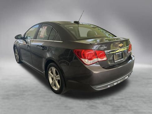 Used 2016 Chevrolet Cruze LT w/ Sun, Sound and Sport Package FWD image 4