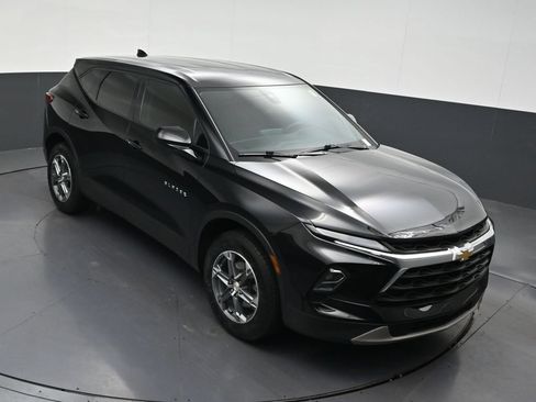 Used 2023 Chevrolet Blazer LT FWD image 26