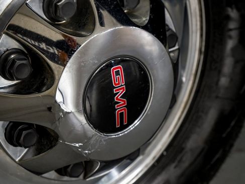 Used 2020 GMC Sierra 3500 SLT w/ SLT Premium Plus Package image 59