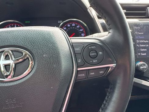 Used 2020 Toyota Camry XSE FWD image 29