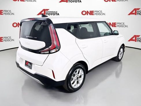 Used 2023 Kia Soul LX w/ LX Technology Package FWD image 7