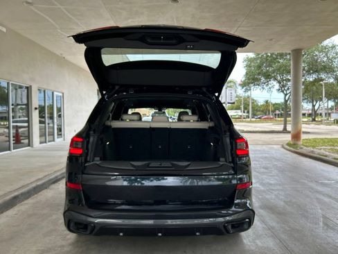 Used 2022 BMW X5 sDrive40i w/ M Sport Package RWD image 35