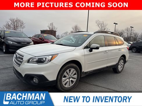 Used 2017 Subaru Outback 2.5i Premium image 10
