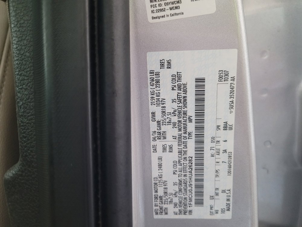 Used 2017 Ford Escape Titanium FWD image 33