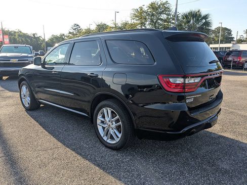 Used 2024 Dodge Durango GT RWD image 6