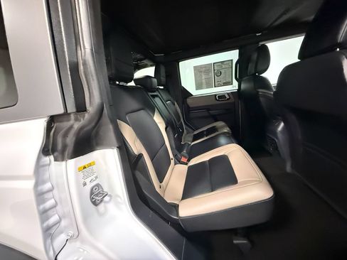 Used 2024 Ford Bronco Wildtrak AWD/4WD image 14