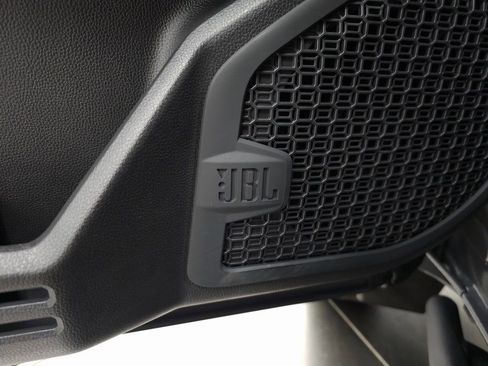 Used 2024 Toyota Tacoma Trailhunter image 18