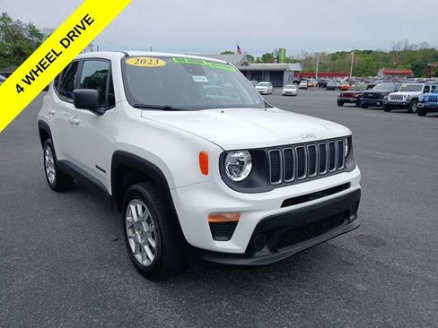 Certified 2023 Jeep Renegade Latitude AWD/4WD image 7