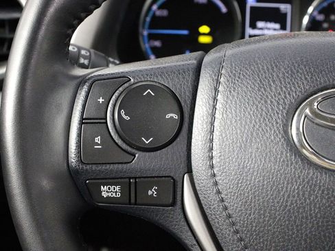 Used 2017 Toyota RAV4 XLE image 23