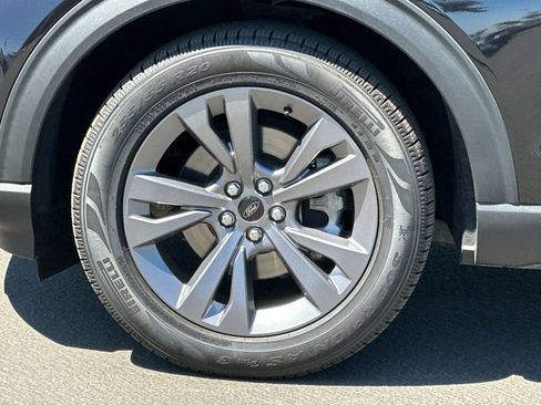 Used 2021 Ford Explorer XLT w/ Equipment Group 202A RWD image 26