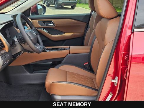 New 2026 Nissan Rogue Platinum image 11