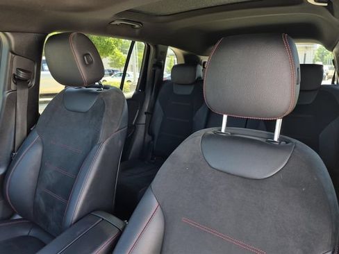 Certified 2022 Mercedes-Benz GLB 250 image 15