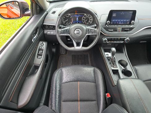 Used 2022 Nissan Altima 2.5 SR FWD image 19