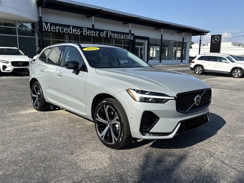 Used 2025 Volvo XC60 B5 Ultra w/ Protection Package Premier image 7