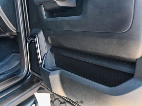 Used 2024 RAM 5500 4x4 Crew Cab image 82