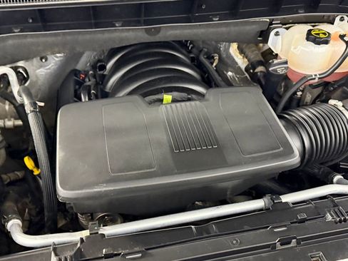 Used 2024 Chevrolet Silverado 1500 LT image 30