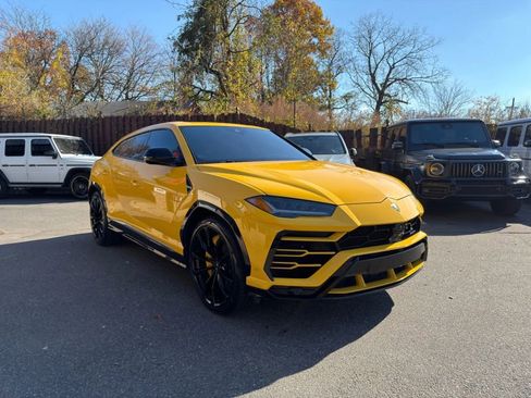 Used 2020 Lamborghini Urus image 6
