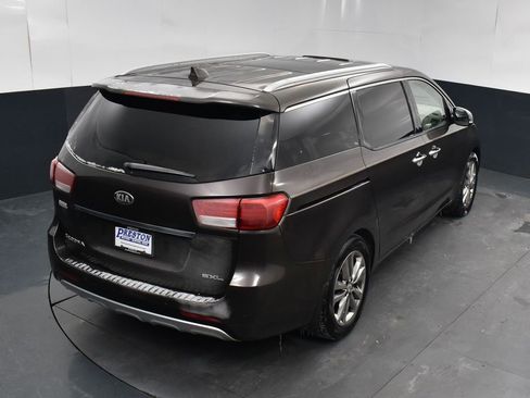 Used 2016 Kia Sedona SX Limited image 29