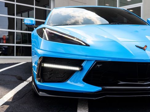 Used 2021 Chevrolet Corvette Stingray Preferred Cpe w/ Z51 Performance Package RWD image 6