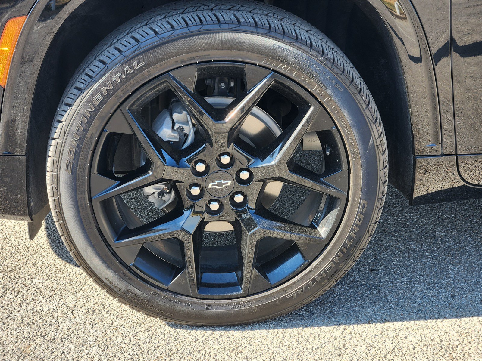 Used 2024 Chevrolet Traverse RS FWD image 32