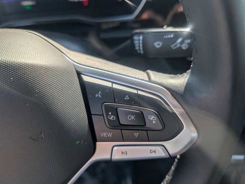 Certified 2023 Volkswagen Jetta SE w/ Panoramic Sunroof Package FWD image 19