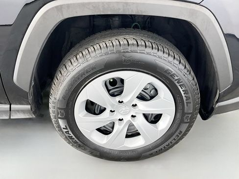 Used 2025 Toyota RAV4 LE FWD image 36