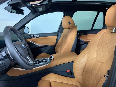 New 2026 BMW X5 xDrive50e image 6