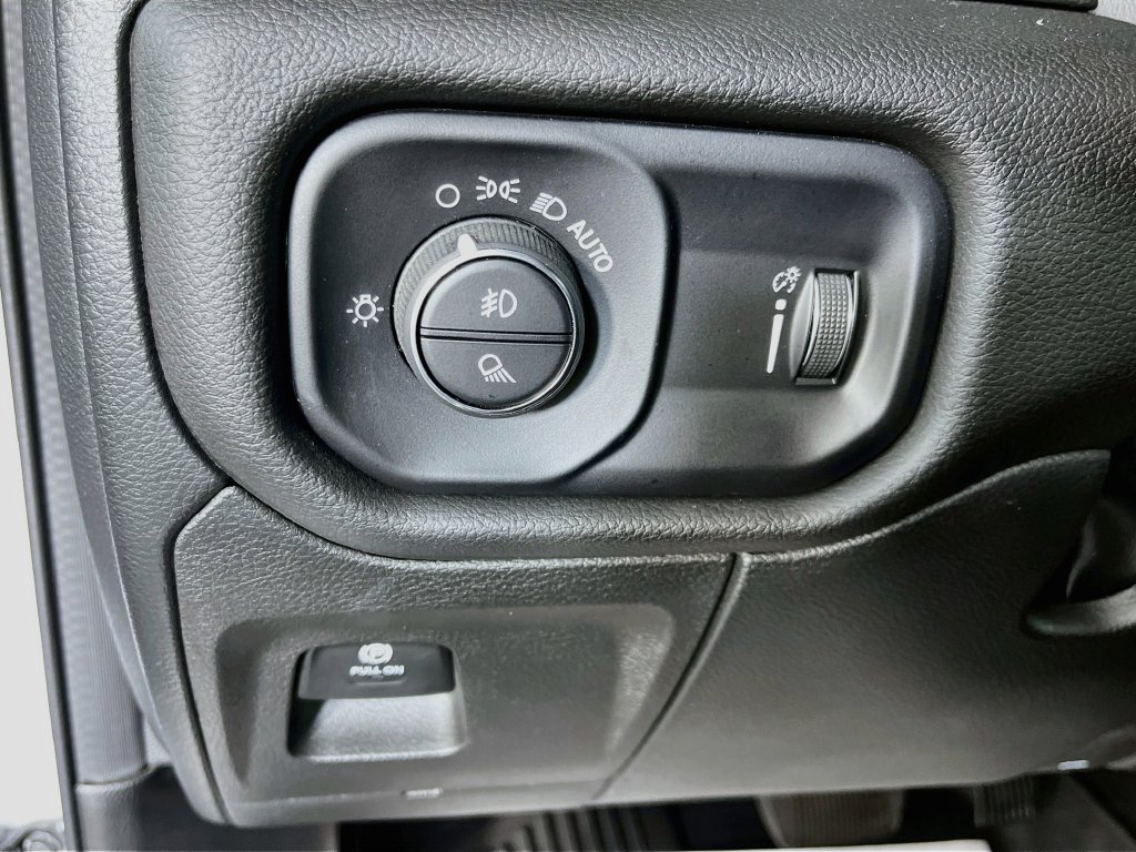 Used 2023 RAM 1500 Big Horn AWD/4WD image 11