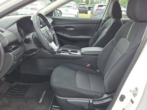 Used 2021 Nissan Sentra SV FWD image 3
