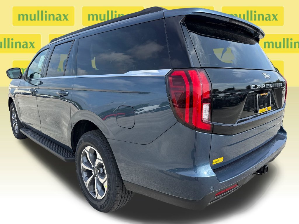 New 2027 Ford Expedition Max Active RWD image 4