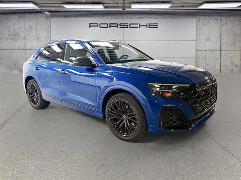 Used 2025 Audi SQ8 Prestige AWD/4WD image 7