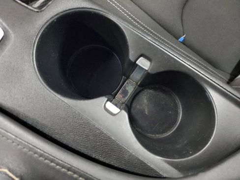 Used 2019 Chevrolet Camaro LT image 23