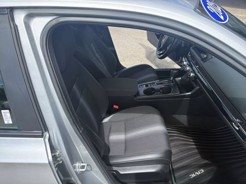 Used 2025 Honda Civic Sport image 23